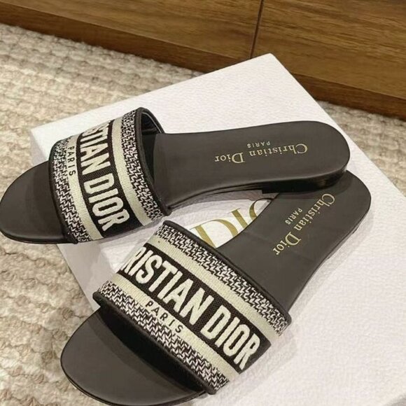 Dior DWAY MULE EMBROIDERED SANDAL - Picture 2 of 8